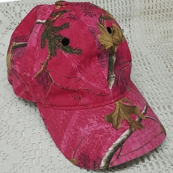 Signature Accessories - Signatures - Ladies/Girls Mossy Oak Pink Camouflag